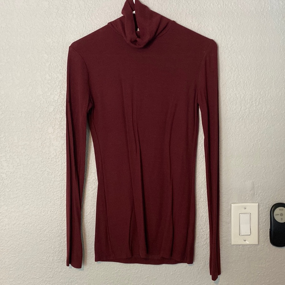 Maroon Turtle Neck